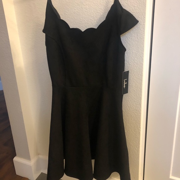 Lulus black scallop neck dress, NWT, size XS - Picture 2 of 4